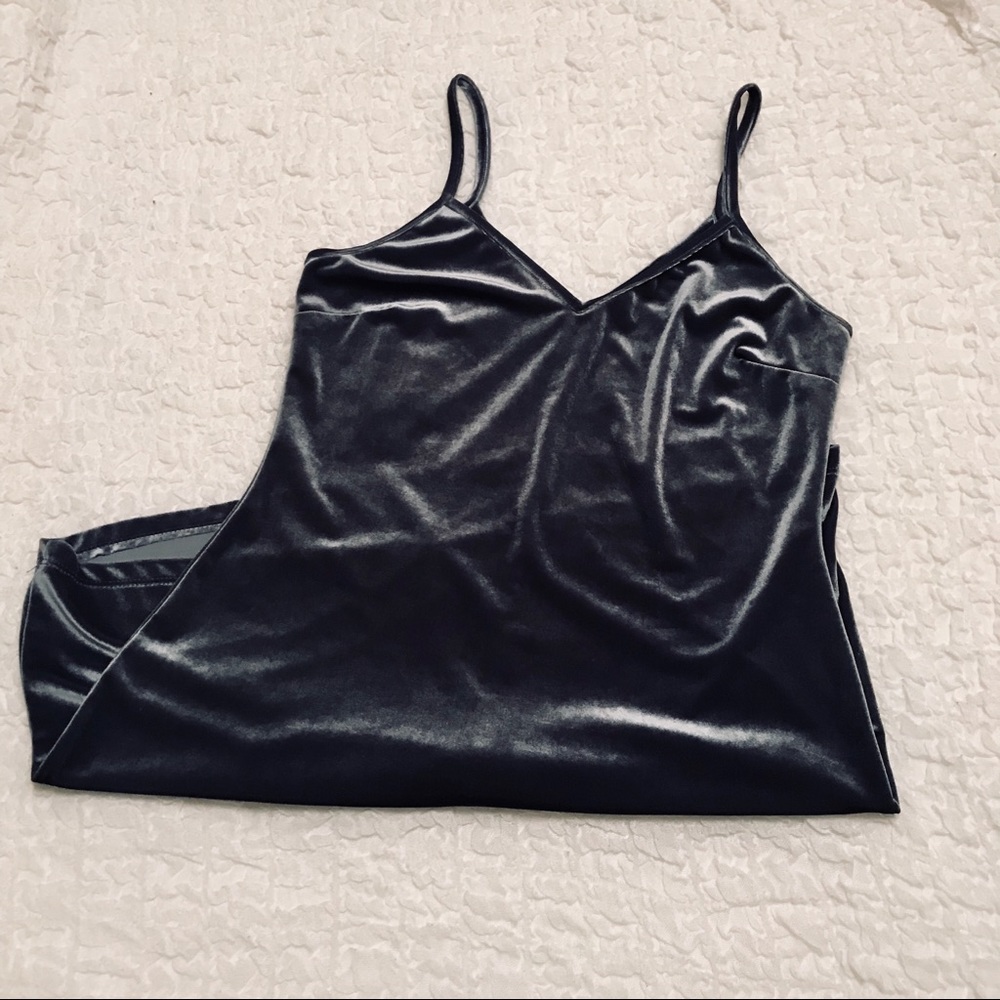 Women's Whyte Eyelash New Size M Gray Velvet Dress